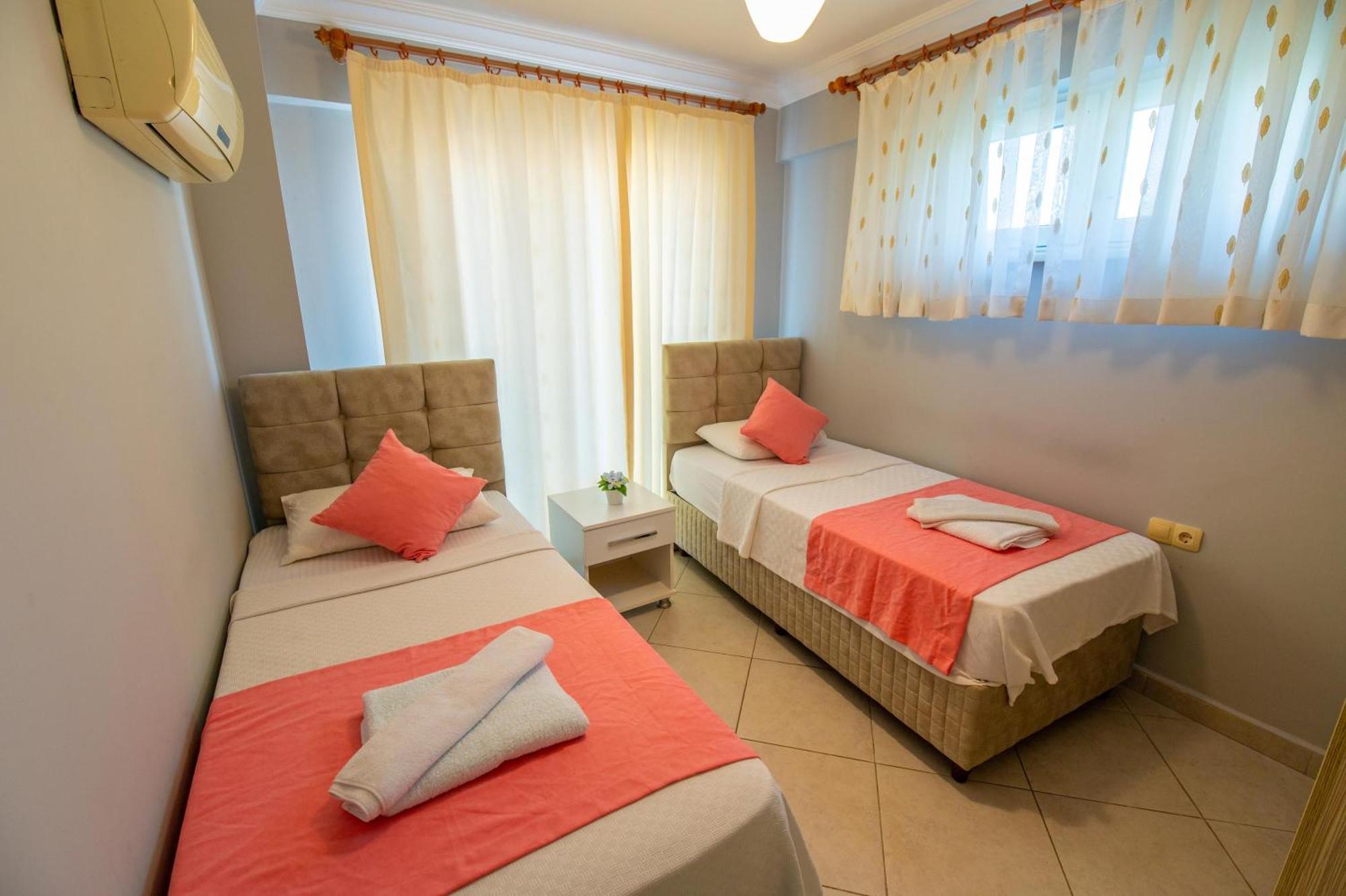 Sunset Beach Resort Aqua Lettings เฟทิเย ภายนอก รูปภาพ