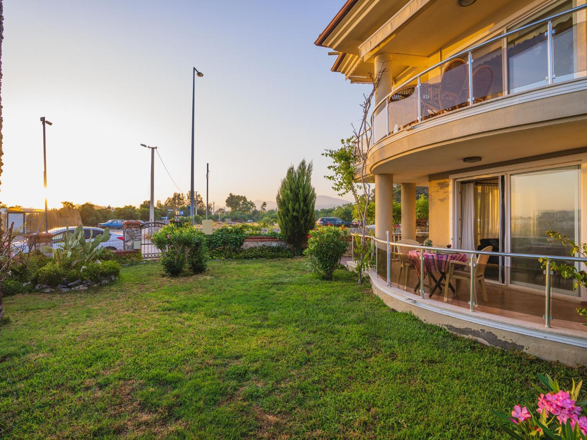 Sunset Beach Resort Aqua Lettings เฟทิเย ภายนอก รูปภาพ